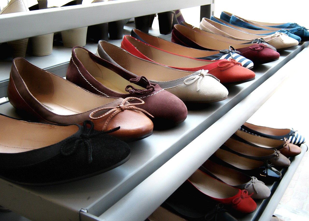 Najlepsza hurtownia obuwia damskiego – gdzie kupić modne buty hurtowo?